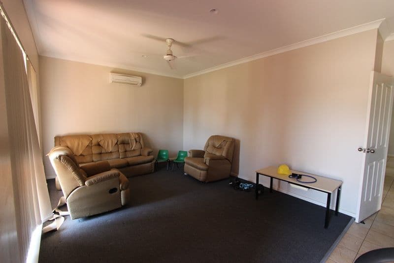 10 Delmere Way, BAYNTON WA 6714, Baynton - Thumbnail 3