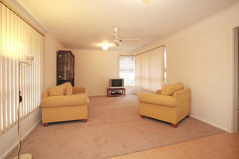 24 Crestdale Road, WANTIRNA VIC 3152, Wantirna - Thumbnail 2