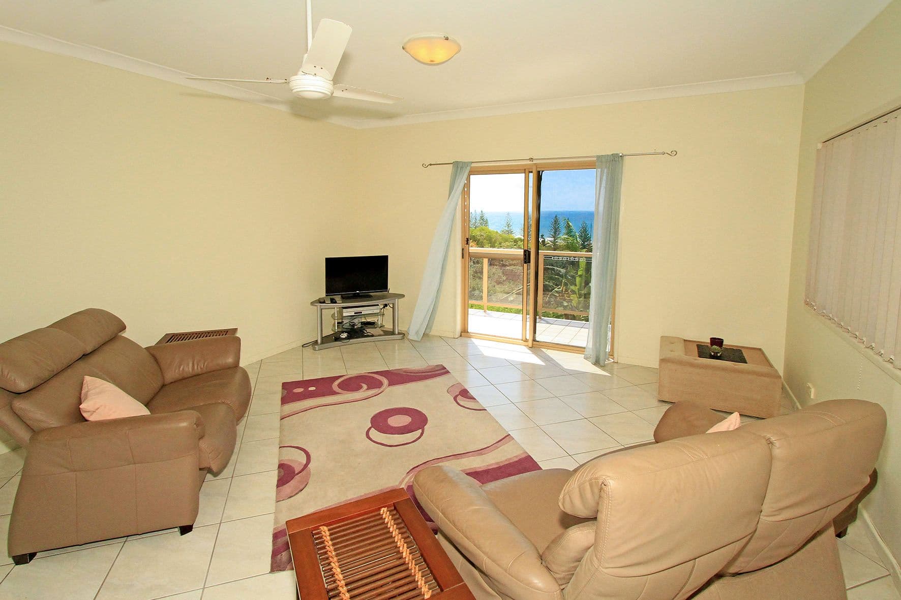 Unit 3, 2 Marlin Street, YEPPOON QLD 4703, Yeppoon - Thumbnail 8
