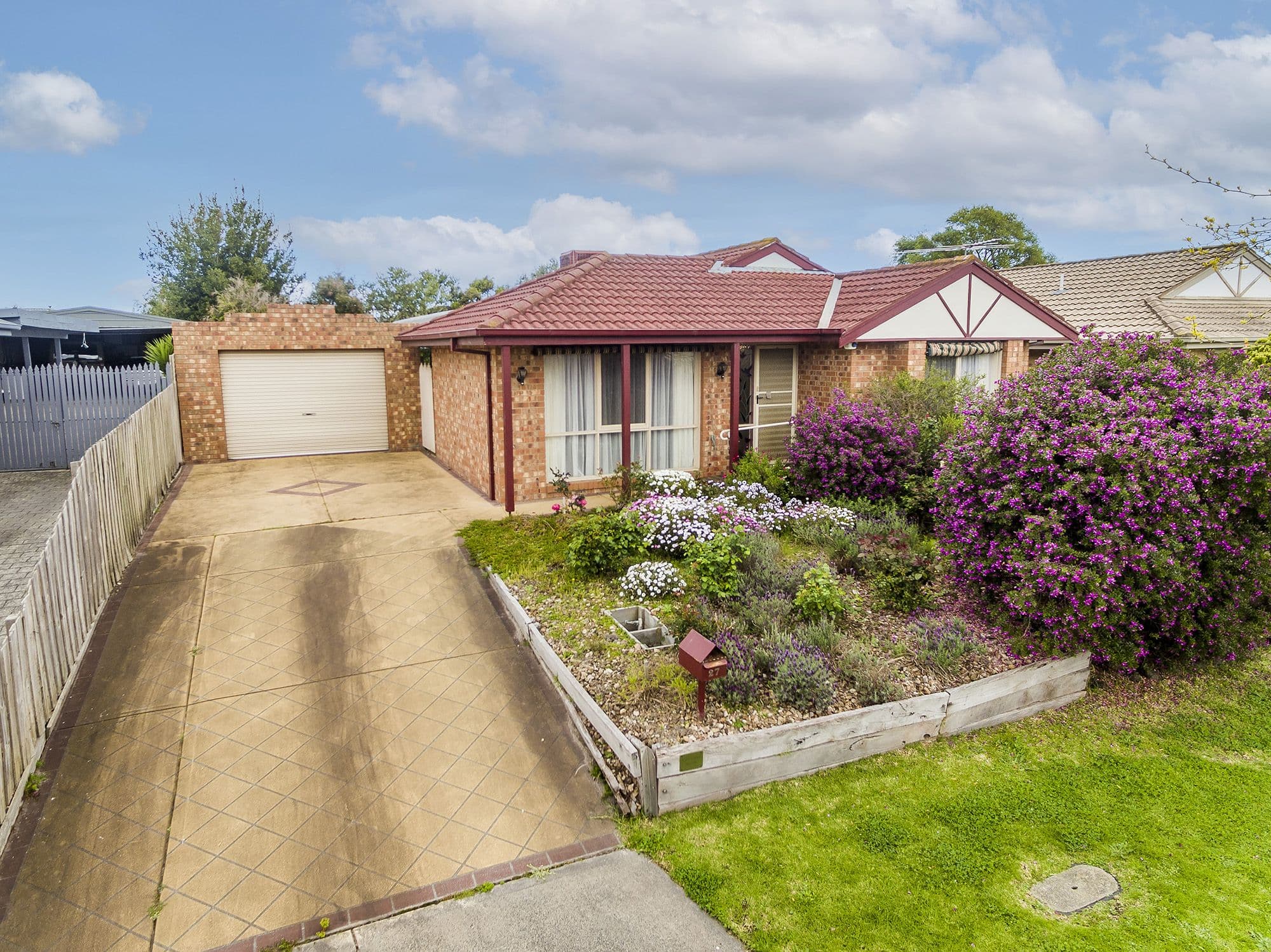 27 Andrea Crescent, Cranbourne North VIC 3977, Cranbourne North - Image 1