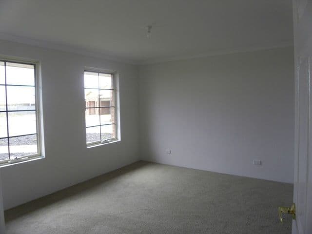 15 Jefferson Way, PIARA WATERS WA 6112, Piara Waters - Thumbnail 3