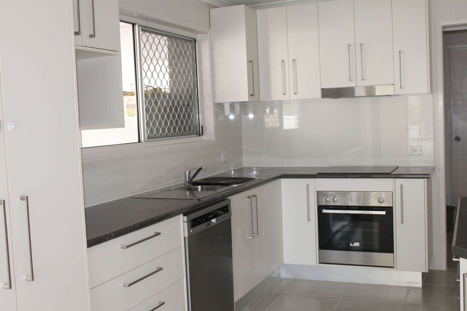 1 Claverton Drive, Deception Bay QLD 4508, Deception Bay - Thumbnail 4