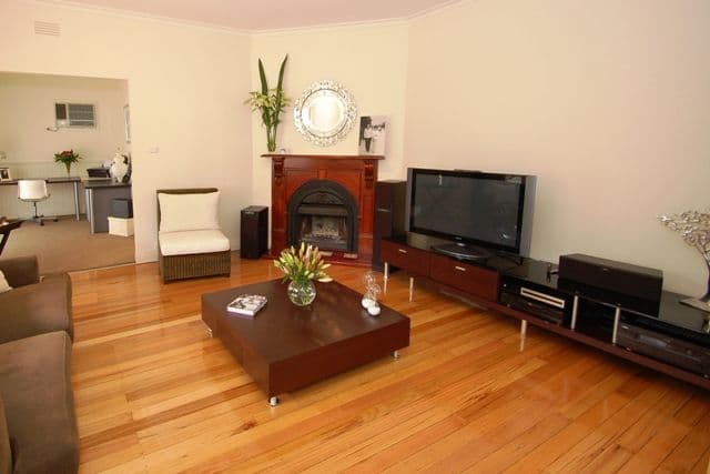 5 Sylvan Street, MONTMORENCY VIC 3094, Montmorency - Image 1