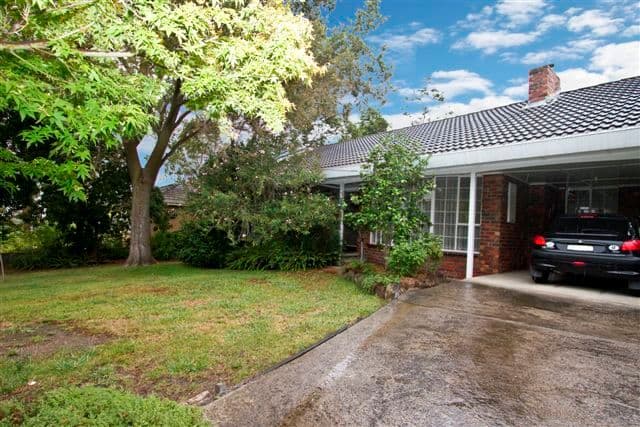 27 Robern Parade, VIEWBANK VIC 3084, Viewbank - Thumbnail 2