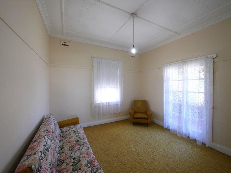 56 Liverpool Street, Cowra - Thumbnail 6