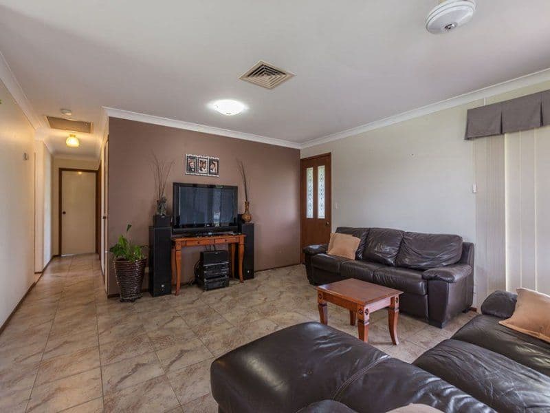 4 Elizabeth Street, Withcott QLD 4352, Withcott - Thumbnail 5