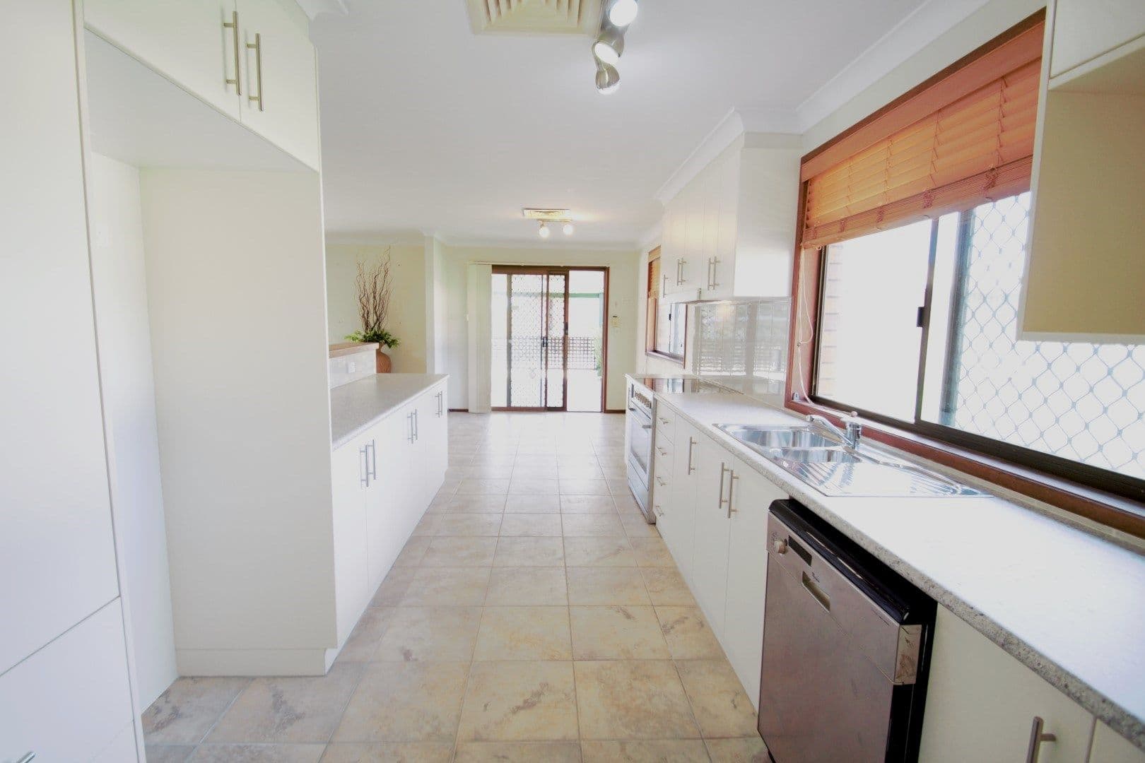 4 Elizabeth Street, Withcott QLD 4352, Withcott - Thumbnail 6