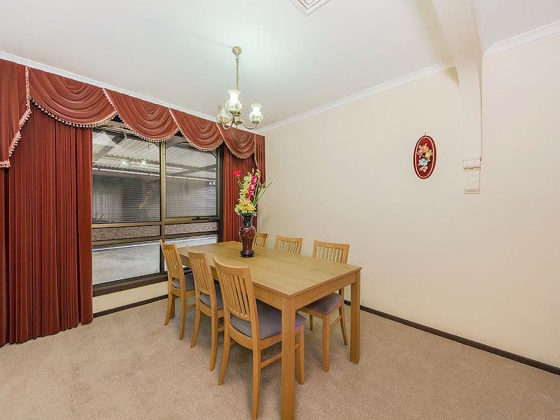 304 Sunshine Avenue, KEILOR DOWNS VIC 3038, Keilor Downs - Thumbnail 4
