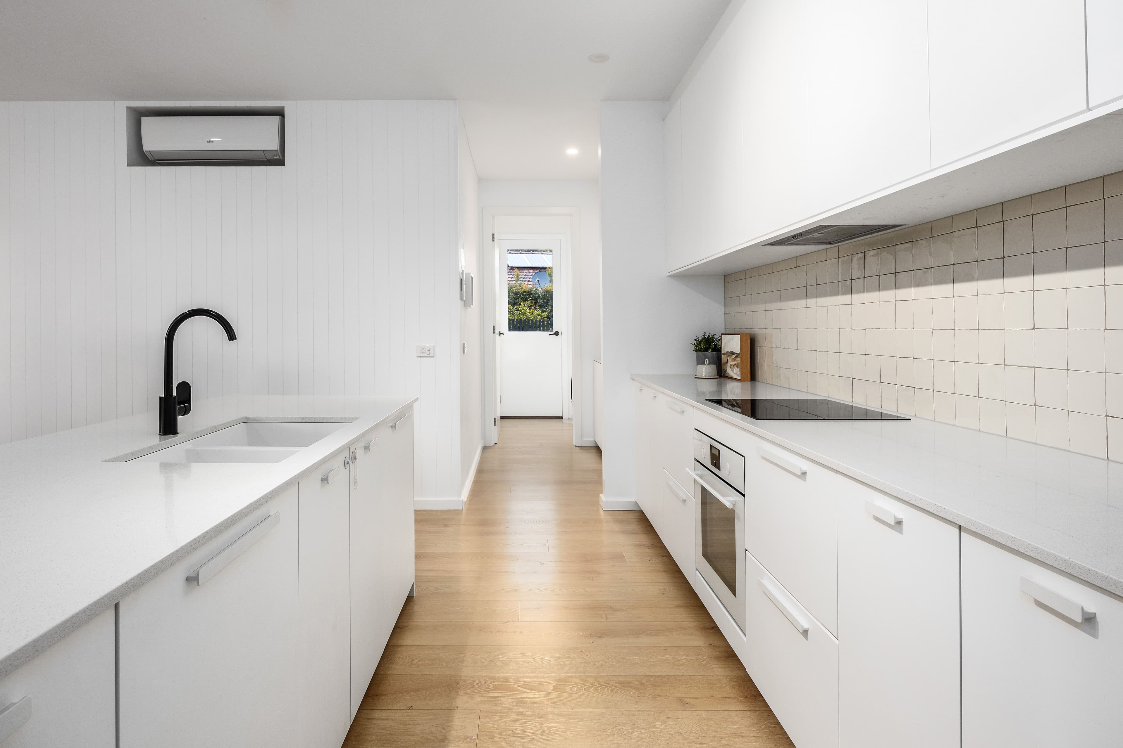 8 Koorong Avenue, Rosebud VIC 3939, Rosebud - Thumbnail 2
