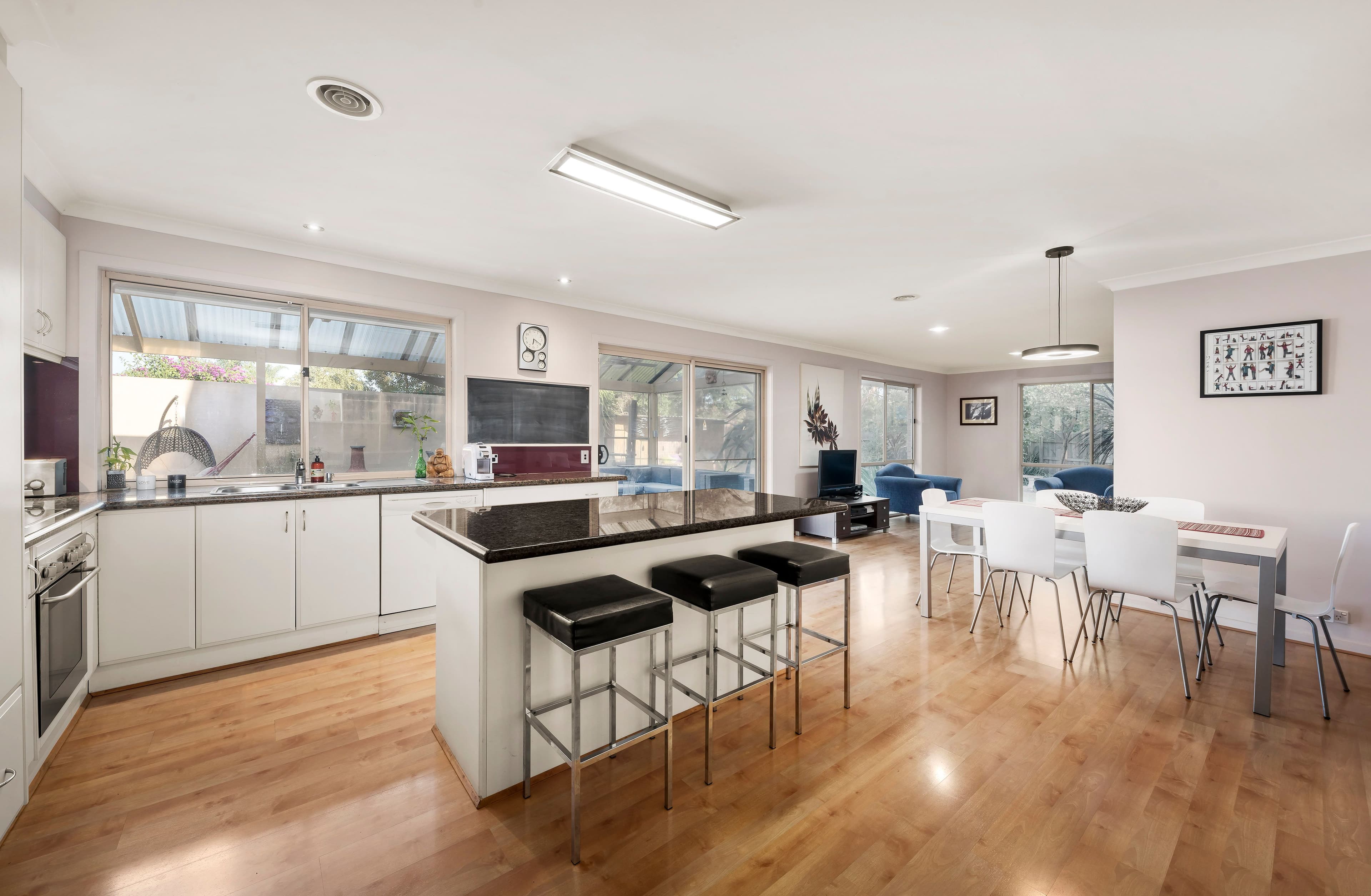 9 Minya Court, Rowville VIC 3178, Rowville - Thumbnail 3