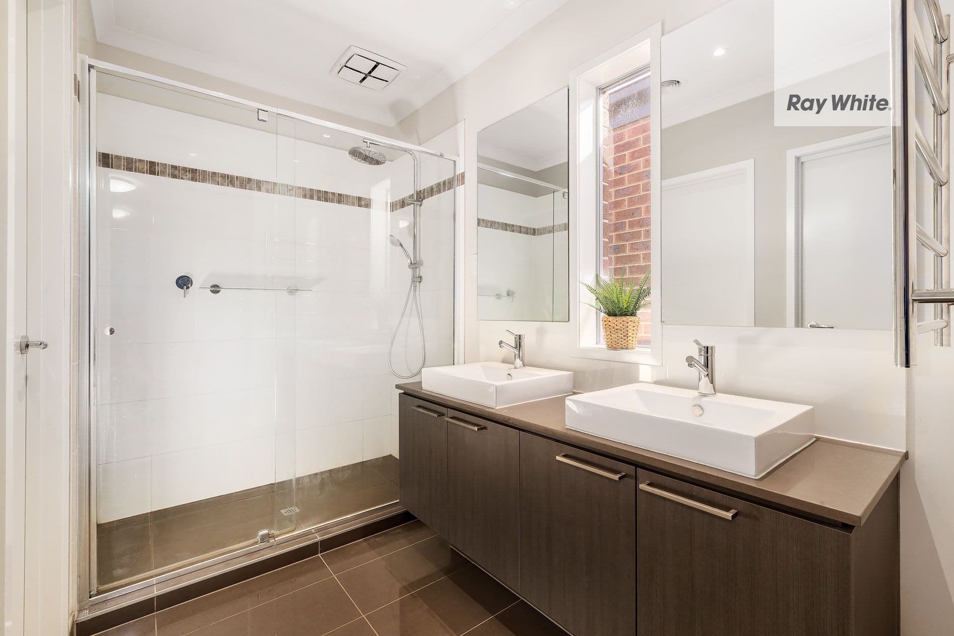 35 Lockhart Street, Mernda VIC 3754, Mernda - Thumbnail 7