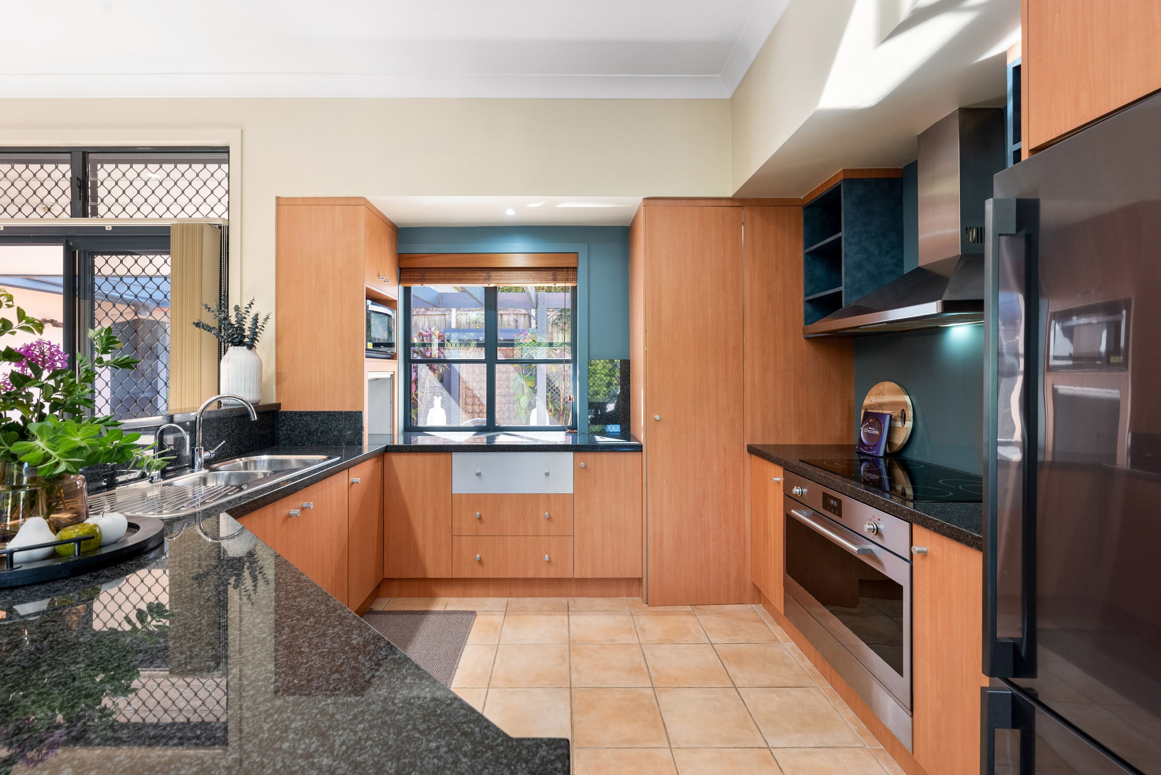 2 Woodland Street, Carindale QLD 4152, Carindale - Thumbnail 6