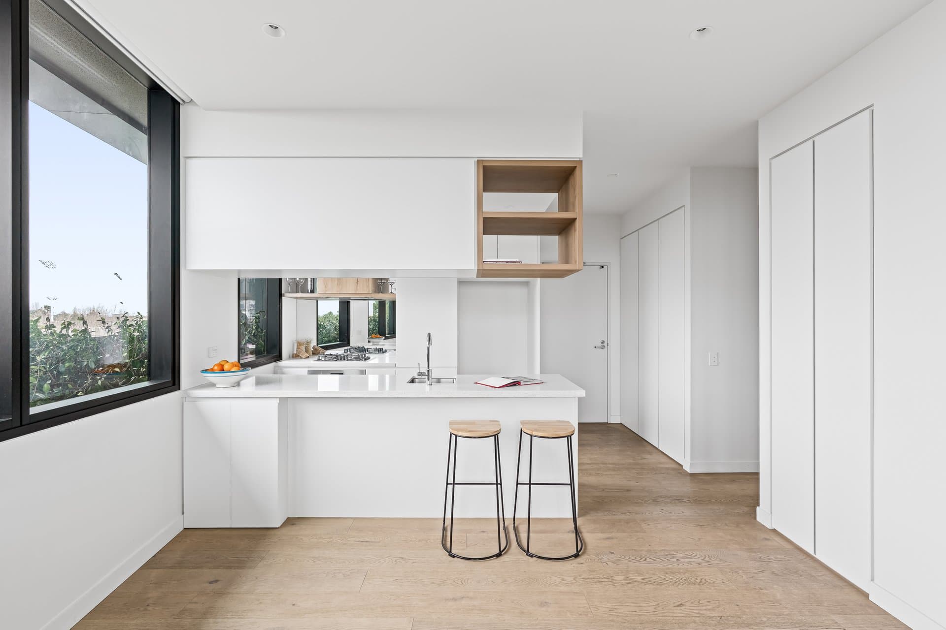 315/259 Normanby Road, South Melbourne - Thumbnail 2