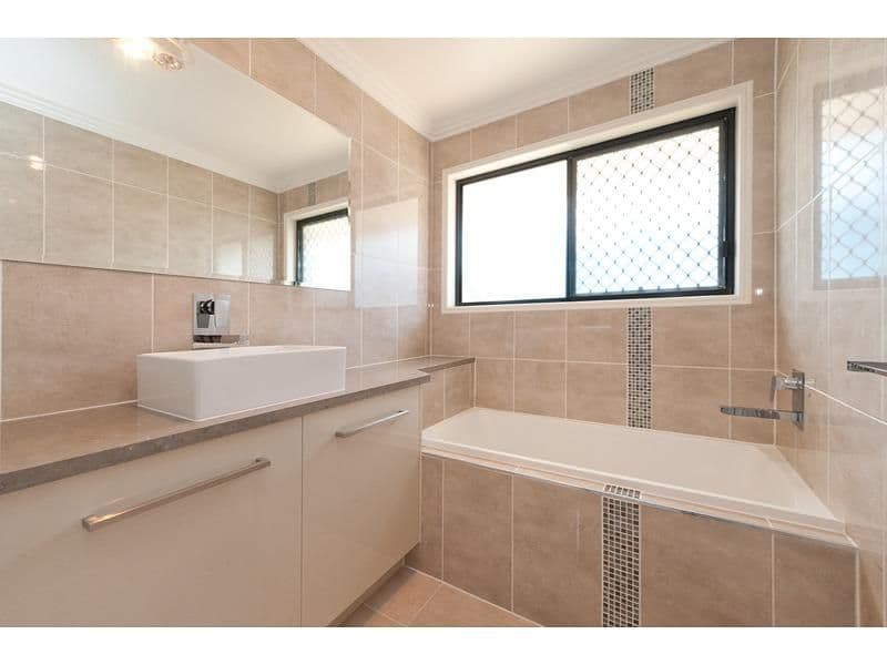 2 Lace Flower Court, NORMAN GARDENS QLD 4701, Norman Gardens - Thumbnail 8