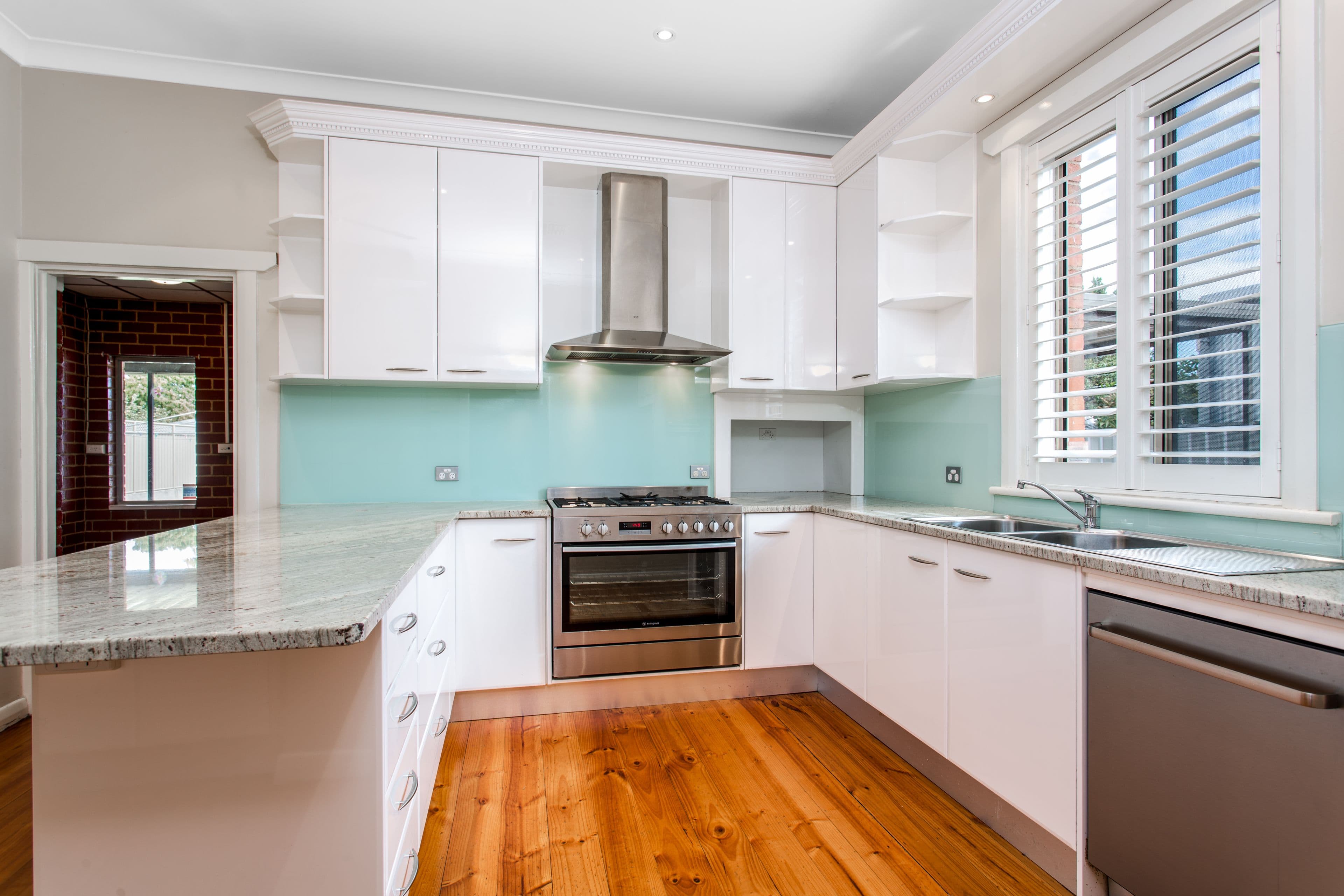6 Selkirk Avenue, Seaton SA 5023, Seaton - Thumbnail 2