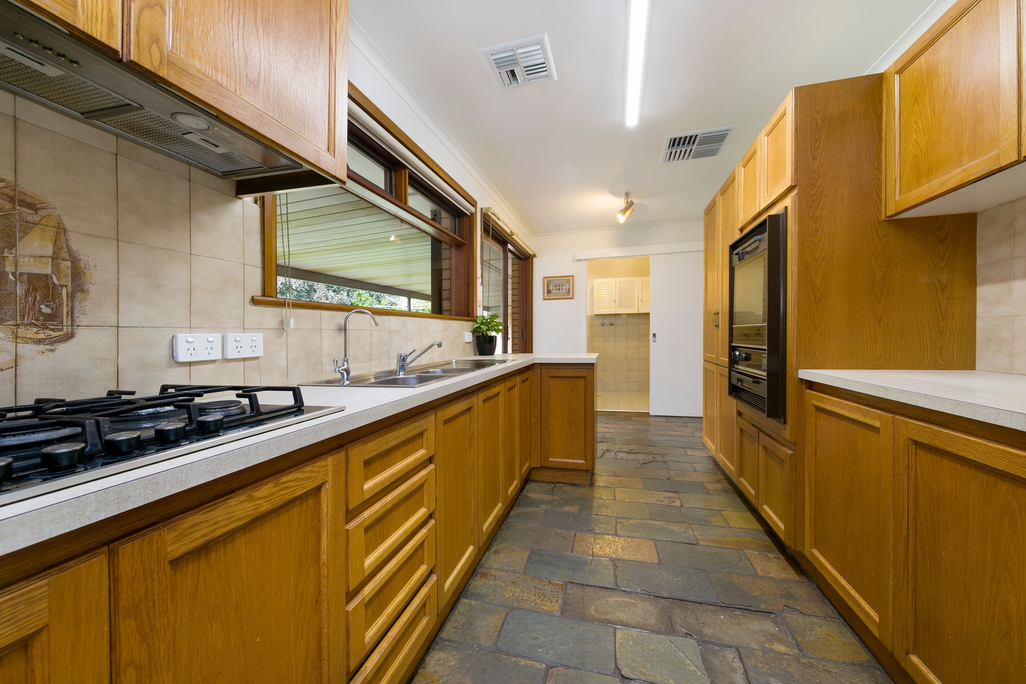 13 Derribong Road, Modbury North SA 5092, Modbury North - Thumbnail 8