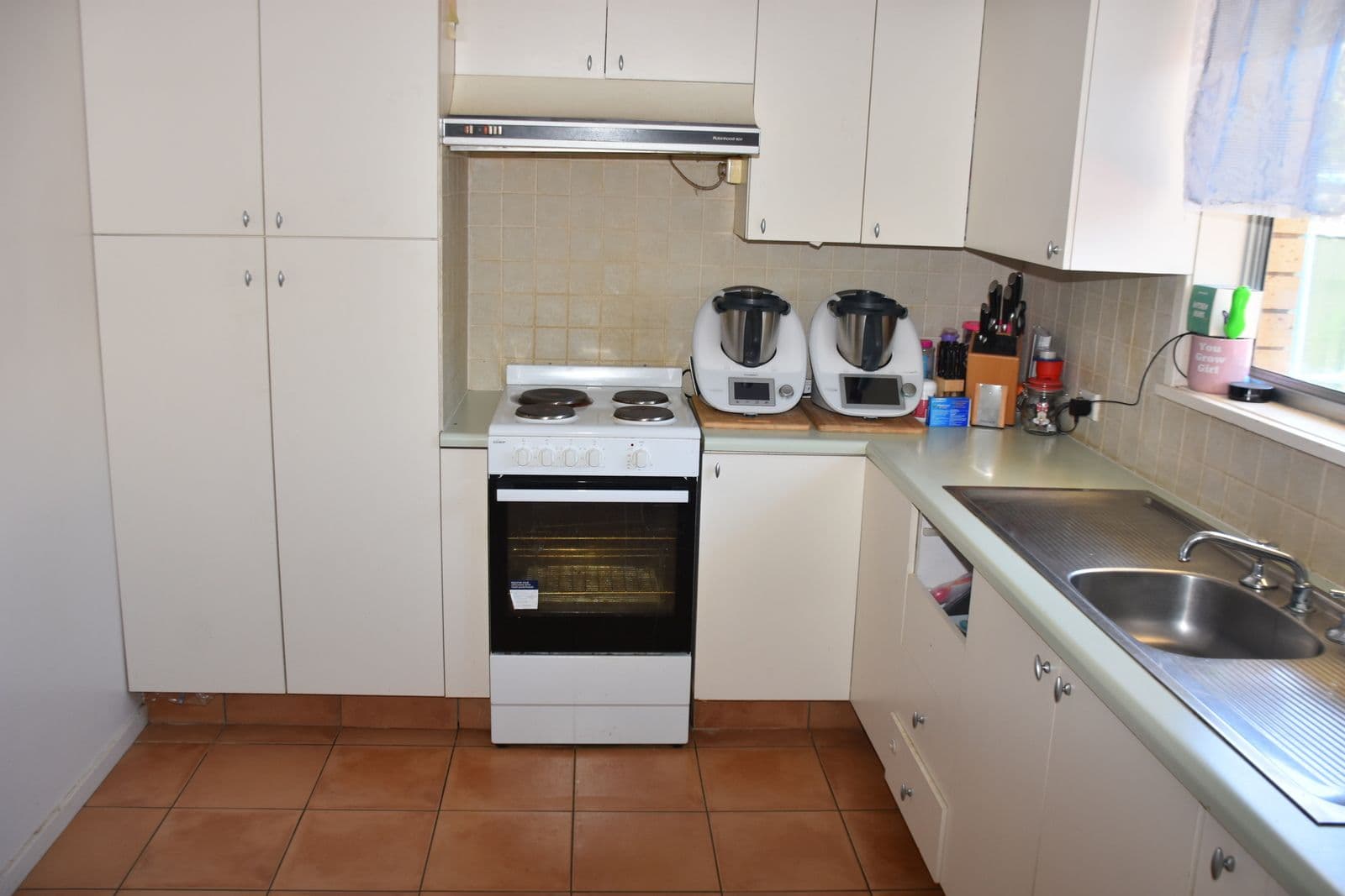 2 Acacia Crescent, Moree NSW 2400, Moree - Thumbnail 4