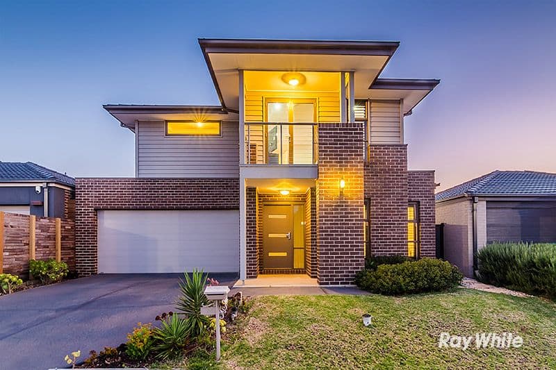 24 Fleuve Rise, Clyde North VIC 3978, Clyde North - Image 1