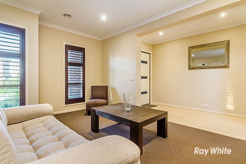 24 Fleuve Rise, Clyde North VIC 3978, Clyde North - Thumbnail 3