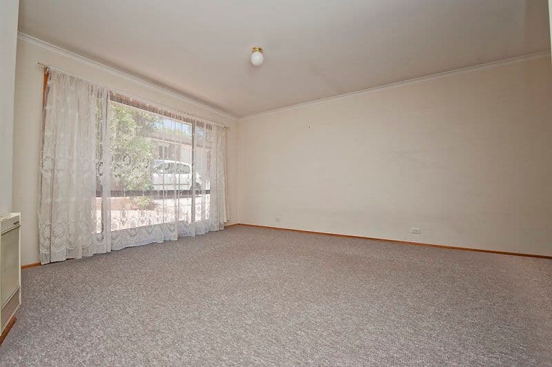 38 Horbury Street, PHILLIP ACT 2606, Phillip - Thumbnail 2