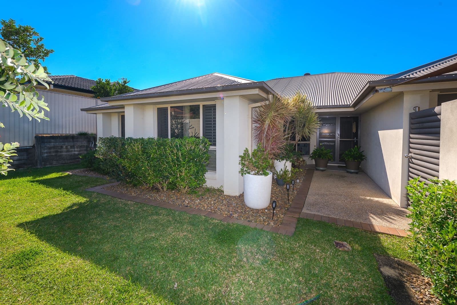 120 Crestwood Drive, Molendinar QLD 4214, Molendinar - Thumbnail 2