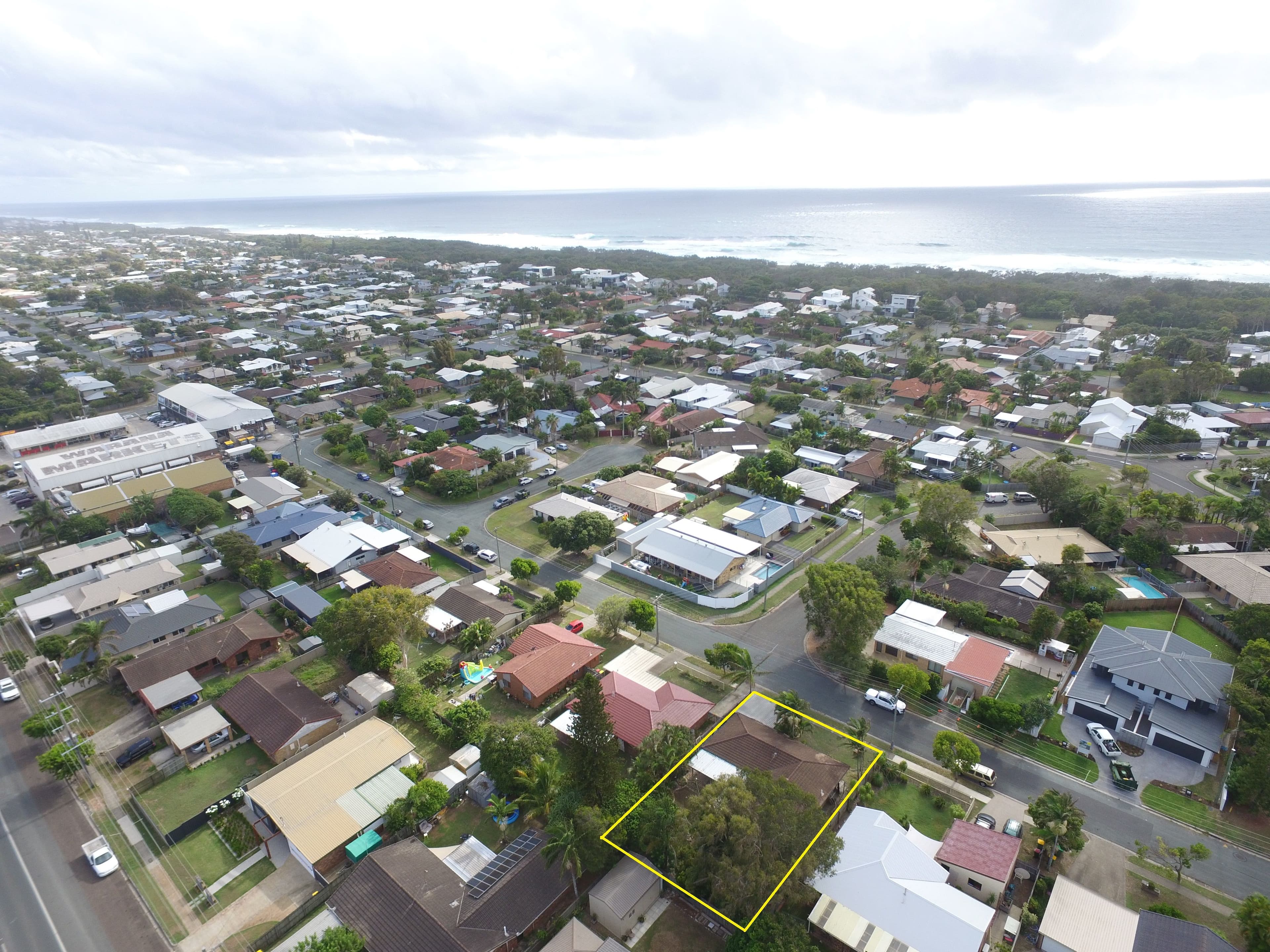 27 Ilaroo Crescent, Warana QLD 4575, Warana - Thumbnail 2
