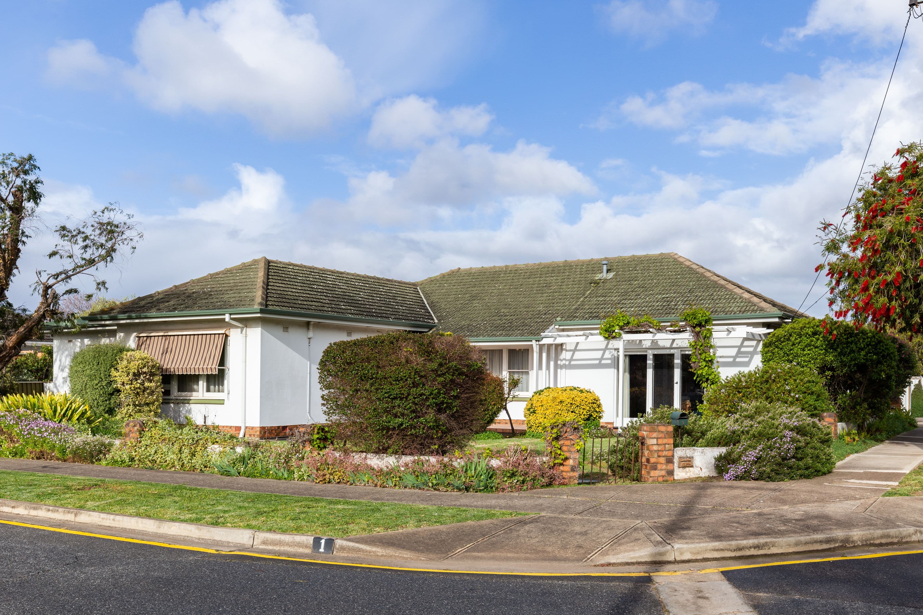 1 St Giles Way, Glengowrie SA 5044, Glengowrie - Image 1