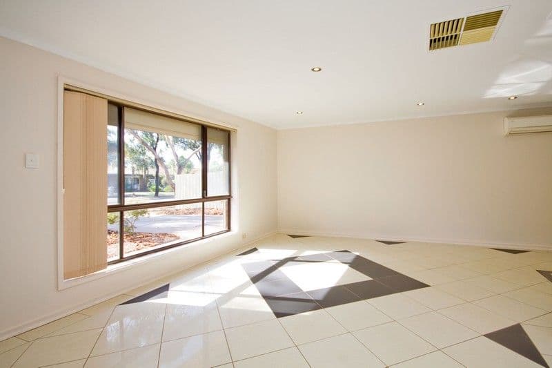 16 Havelock Avenue, Engadine, Engadine - Thumbnail 3