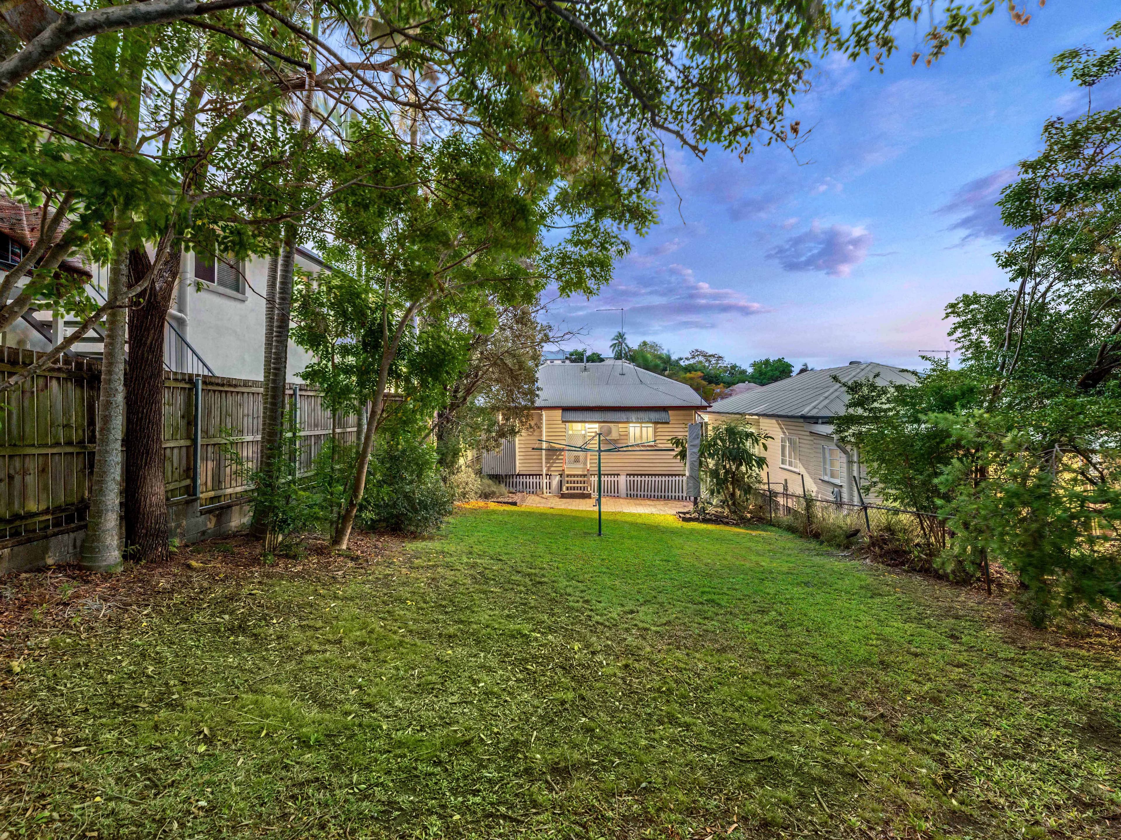 38 Beatrice Street, Hawthorne QLD 4171, Hawthorne - Thumbnail 2