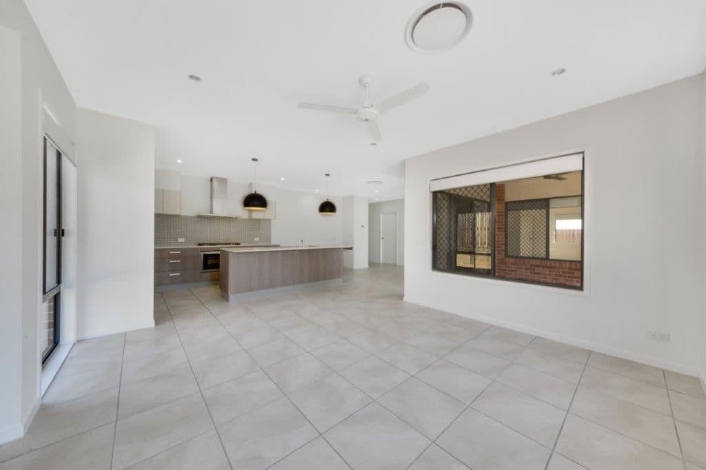 81 Daintree Boulevard, New Auckland QLD 4680, New Auckland - Thumbnail 4