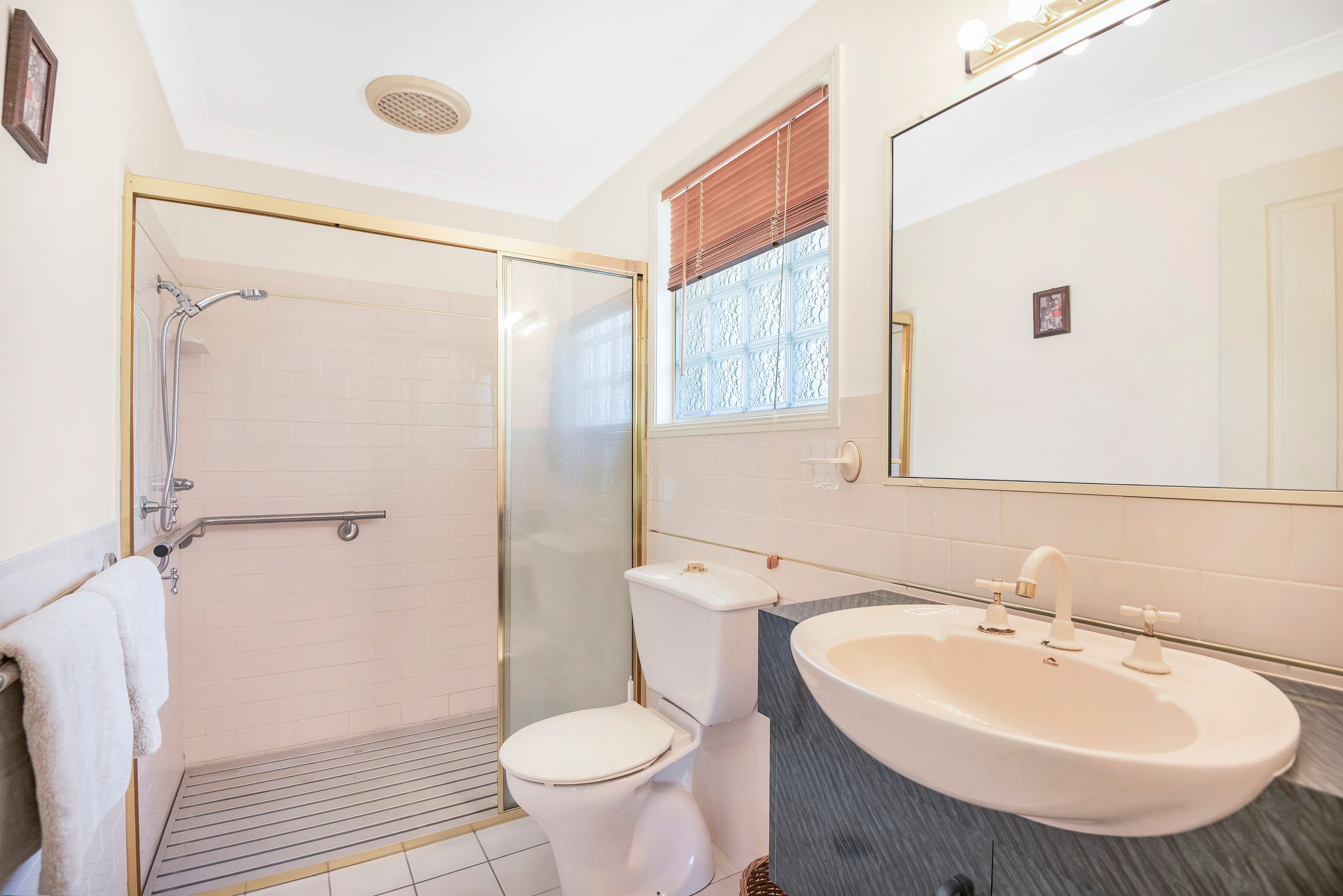 5 Glen Ayr Drive, Banora Point - Thumbnail 7