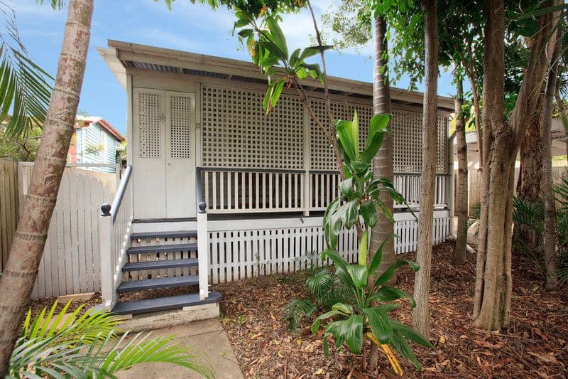 17 Riding Road, HAWTHORNE QLD 4171, Hawthorne - Image 1