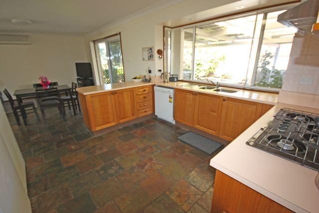 61  Southdown Road, ELDERSLIE NSW 2570, Elderslie - Thumbnail 3