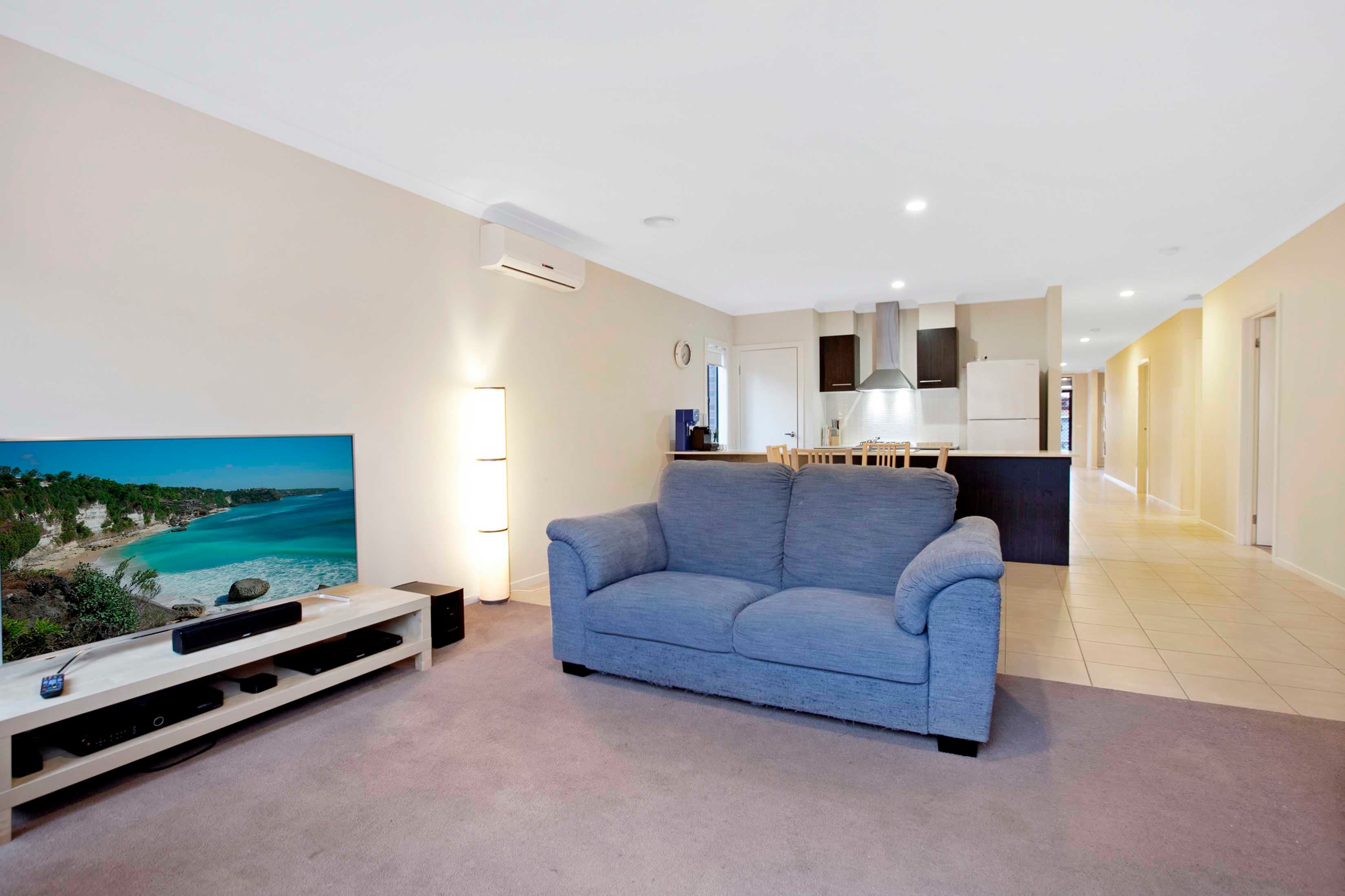 22 Barnell Street, Craigieburn VIC 3064, Craigieburn - Thumbnail 2