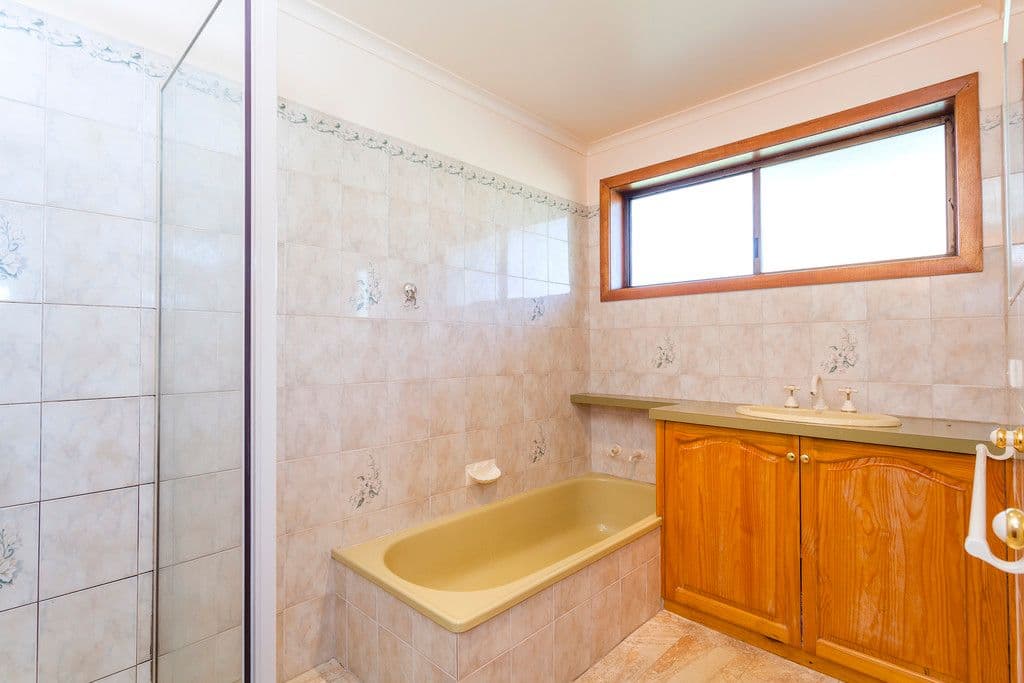 16 Kalkarra Crescent, MOUNT DUNEED VIC 3216, Mount Duneed - Thumbnail 8