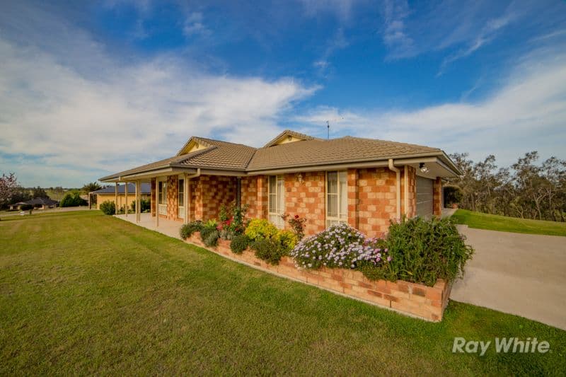 32 Grevillia Drive, Waterview Heights - Thumbnail 2