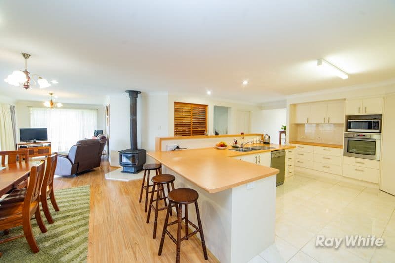 32 Grevillia Drive, Waterview Heights - Thumbnail 3