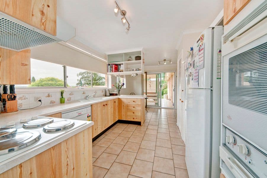 56 Hensman Street, LATHAM ACT 2615, Latham - Thumbnail 6