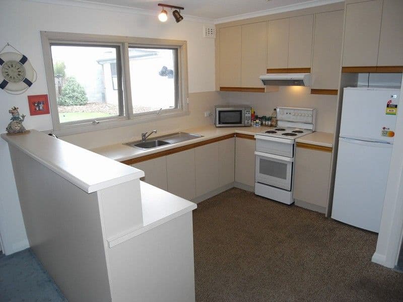 6 Mannata Street, LAUDERDALE TAS 7021, Lauderdale - Thumbnail 3