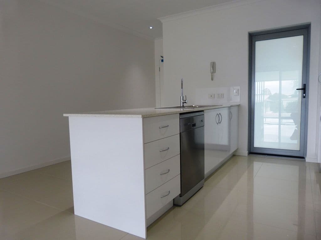 23 Hood Street, SHERWOOD QLD 4075, Sherwood - Thumbnail 4