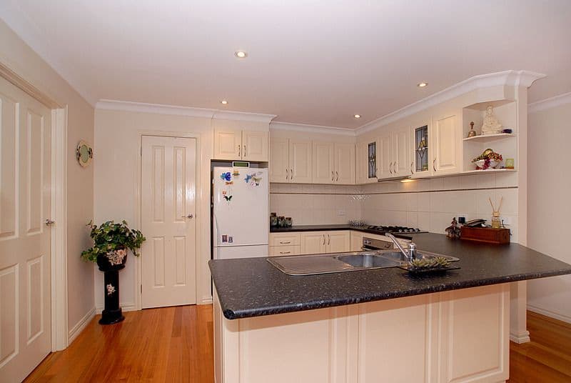 22 Forest Road, FERNTREE GULLY VIC 3156, Ferntree Gully - Thumbnail 3