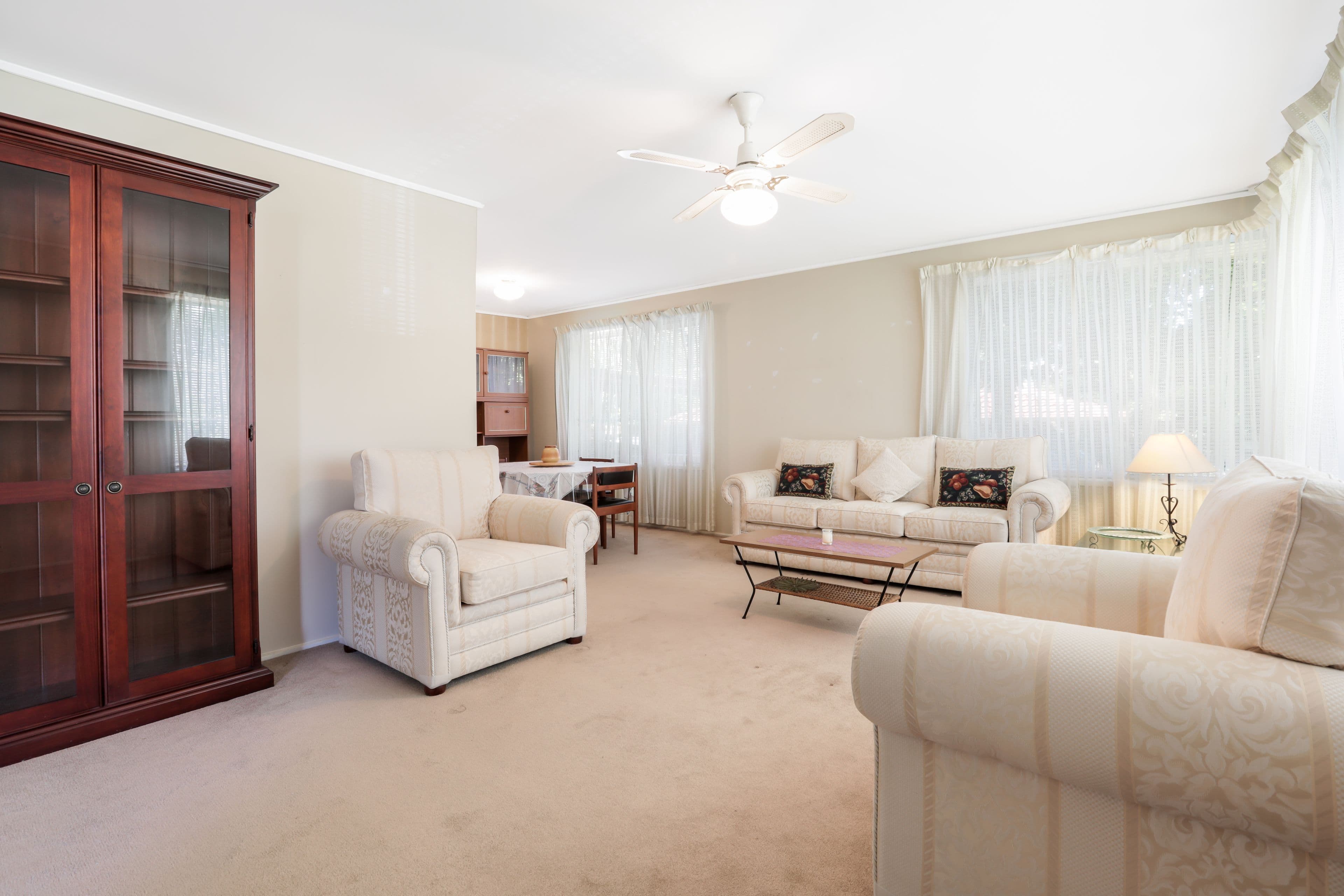 13 Baldwin Avenue, Winston Hills - Thumbnail 2