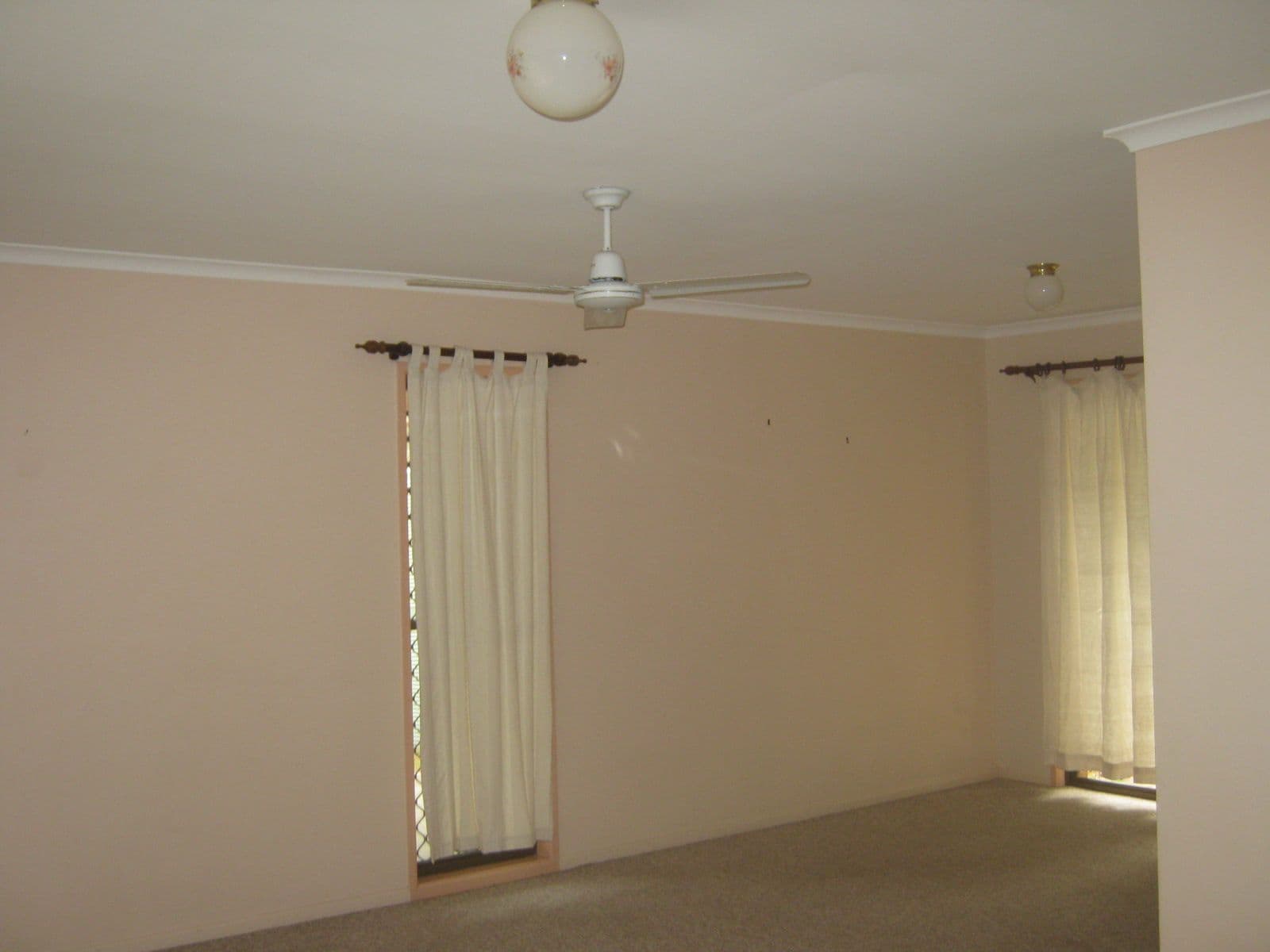 7 Balaton Street, RIVERHILLS QLD 4074, Riverhills - Thumbnail 4