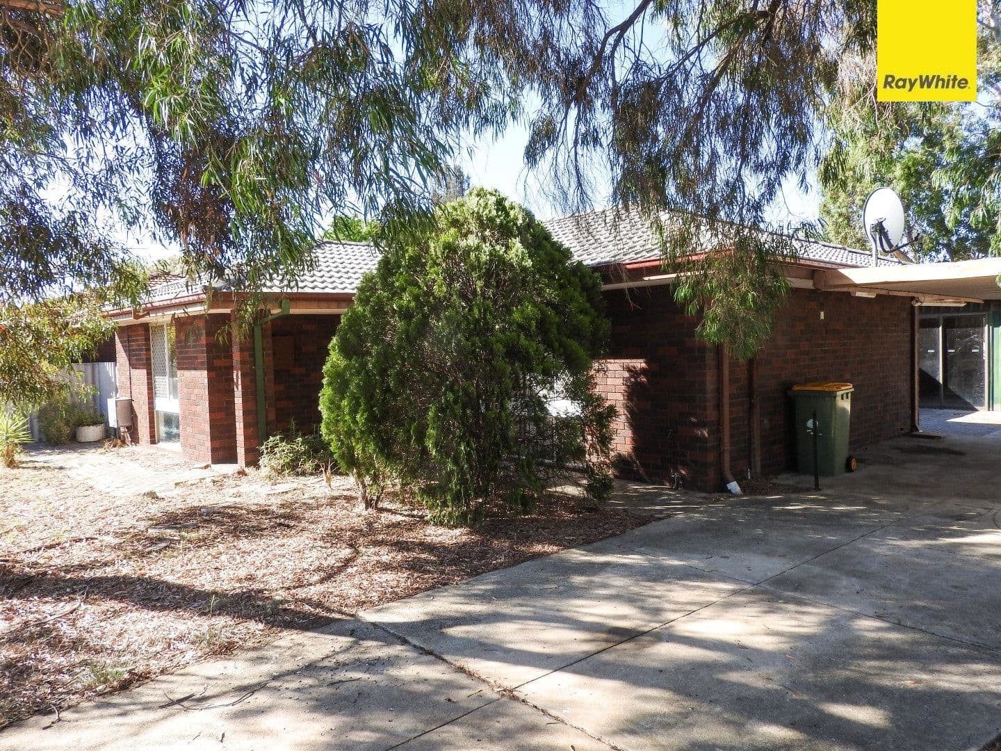 1 Beechcroft Place, Camillo WA 6111, Camillo - Thumbnail 2