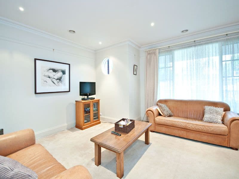 1 Louise Avenue, MONT ALBERT VIC 3127, Mont Albert - Thumbnail 2