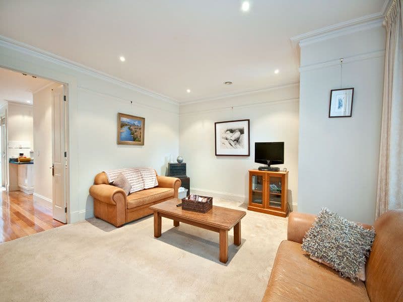 1 Louise Avenue, MONT ALBERT VIC 3127, Mont Albert - Thumbnail 4
