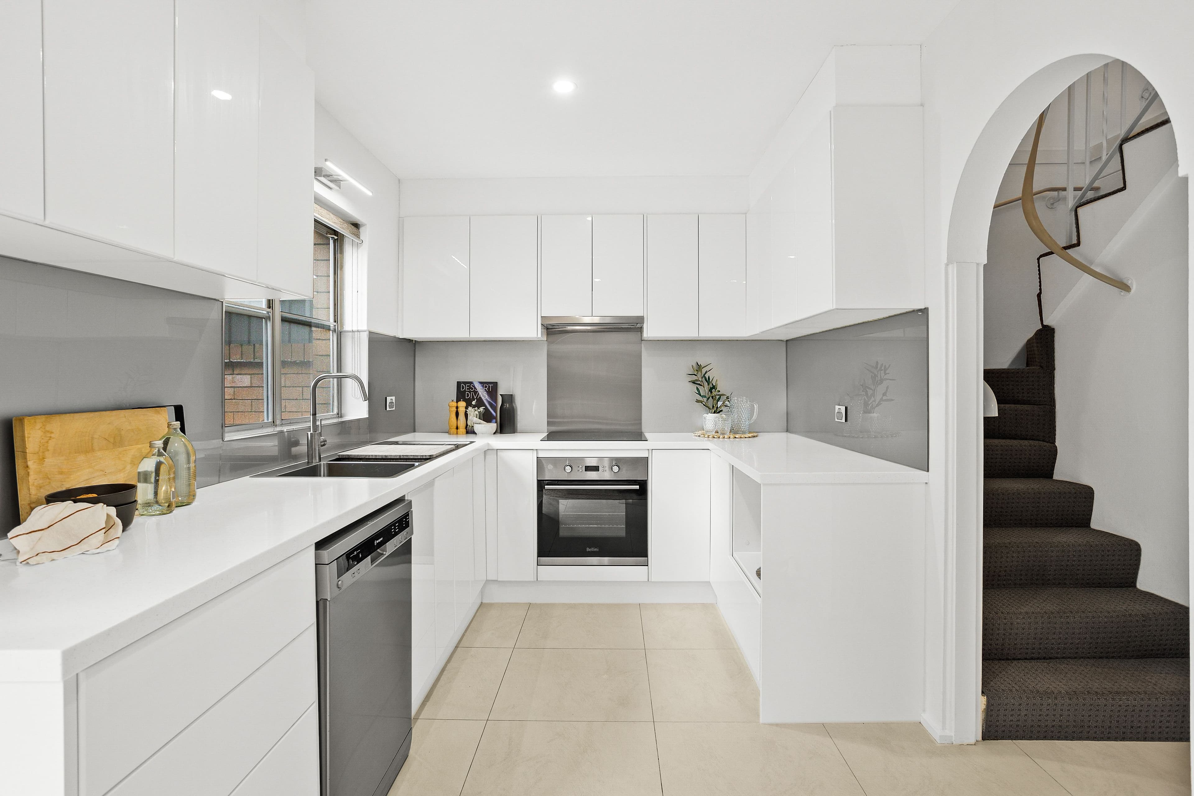 10 Marr Street, Wollongong NSW 2500, Wollongong - Thumbnail 2