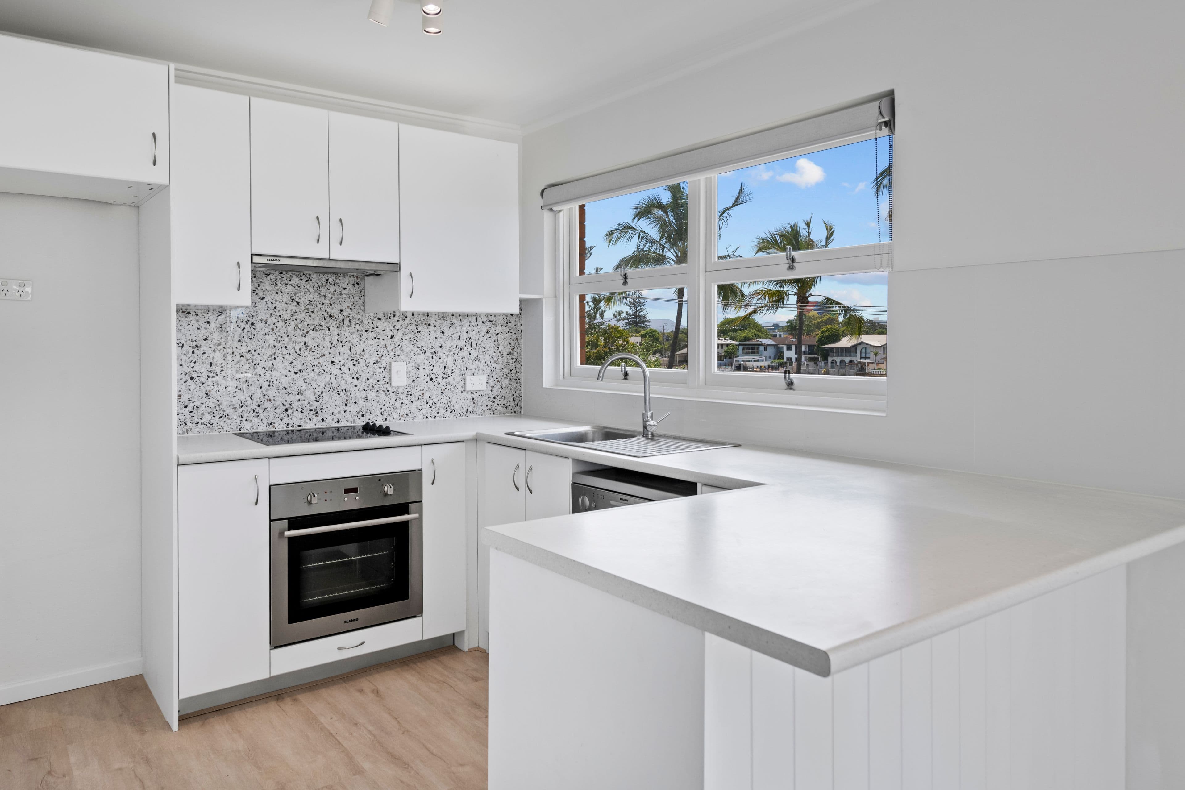 25 Watson Esplanade, Surfers Paradise QLD 4217, Surfers Paradise - Thumbnail 8