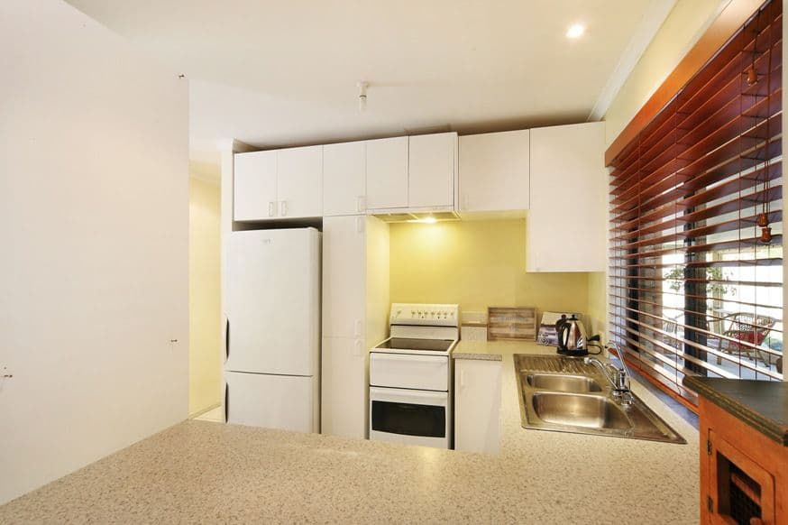 10 REGENT Court, MOUNT COOLUM QLD 4573, Mount Coolum - Thumbnail 4