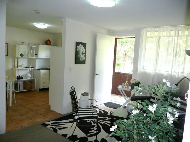 27 Lancaster Street, Coorparoo QLD 4151, Coorparoo - Thumbnail 2